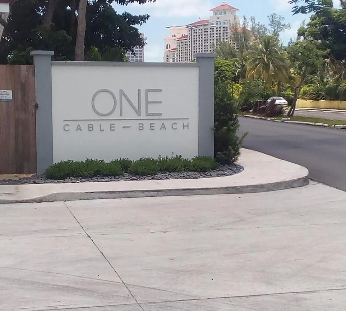 Stunning Oceanview 2 Bed Condo At One Cable Beach Nassau