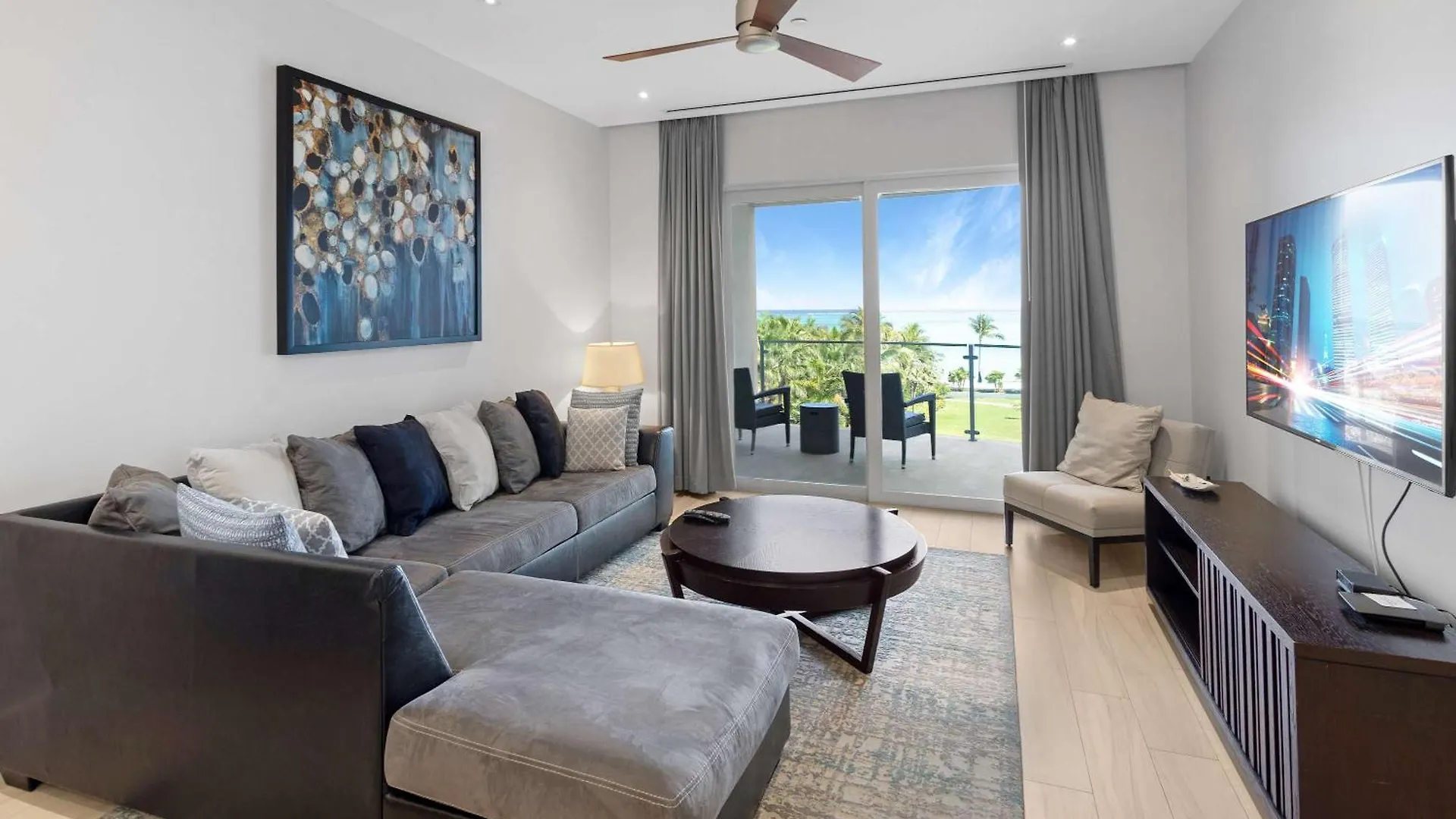 Holiday home Stunning Oceanview 2 Bed Condo At One Cable Beach Nassau Bahamas